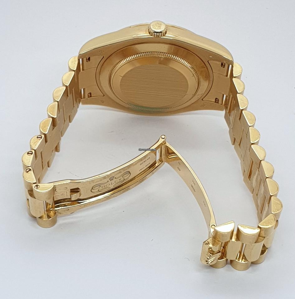 Rolex Day Date Yellow Gold Fluted Bezel Champagne Diamond Dial Watch 218238