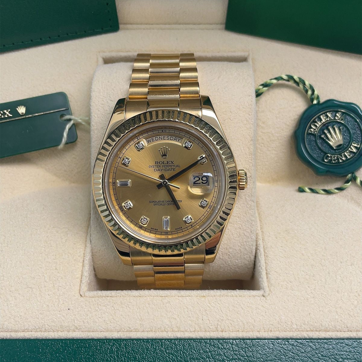 Rolex Day Date Yellow Gold Fluted Bezel Champagne Diamond Dial Watch 218238