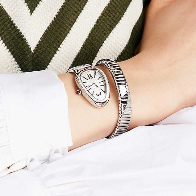 Bvlgari Serpenti Argenté fond blanc sertie
